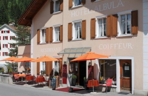 Отель Hotel Albula  Бергюн